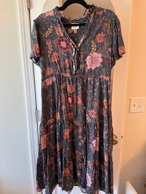 Knox Rose Floral Maxi Dress in Gray and Pink